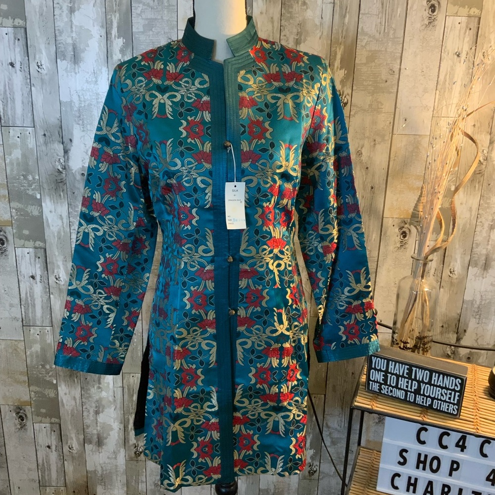 Dragon Silk kimono. Size L. NWT